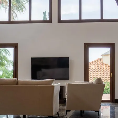 The Noble House - Seaside Living In Costa Brava