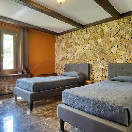 The Noble House - Seaside Living In Costa Brava Villa *